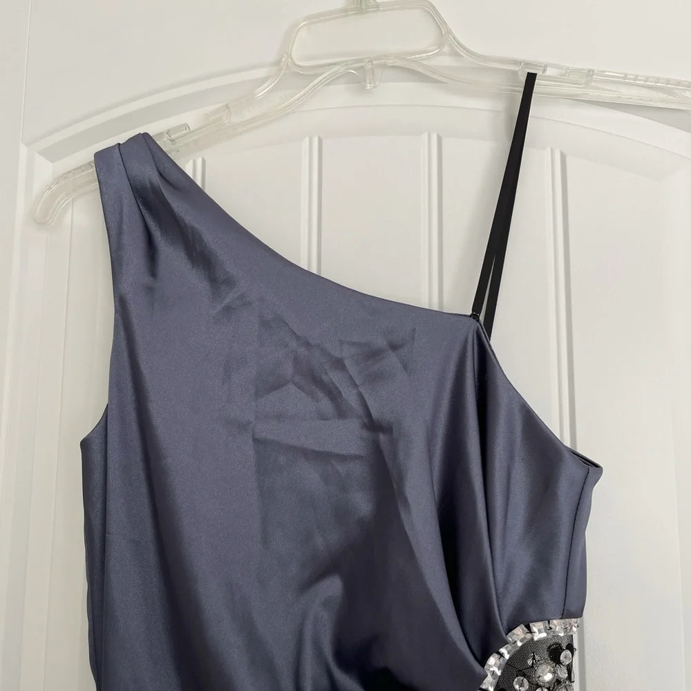 Formal One Shoulder Maxi Dress! - Picture 6 of 10